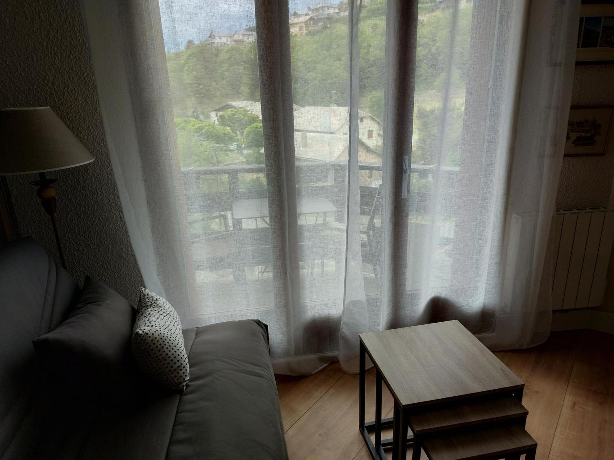 Appartement En Residence Proche Du Plan D'Eau Embrun Eksteriør billede
